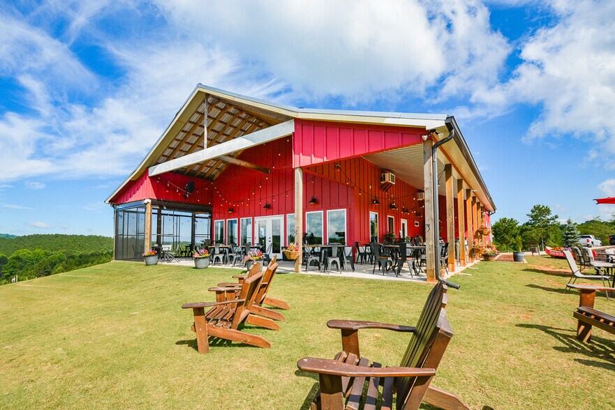 More Photos Of 119 Inland Dr, Talking Rock Winery Vineyard For Sale