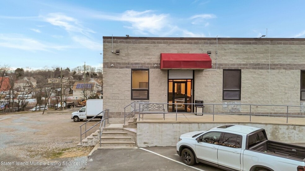 More Photos Of 4442 Arthur Kill Rd, Staten Island Office For Lease