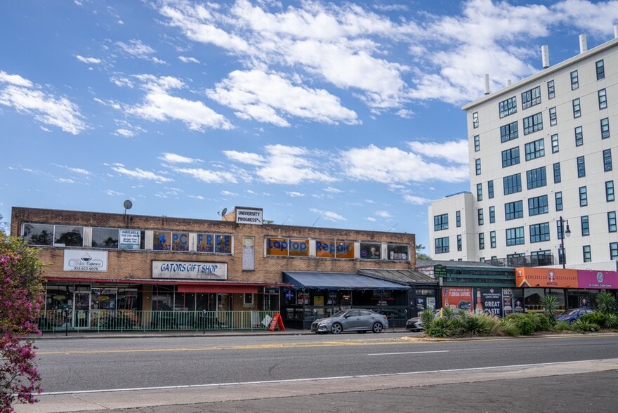 More Photos Of 1017 W University Ave, Gainesville Storefront Retail Office For Sale