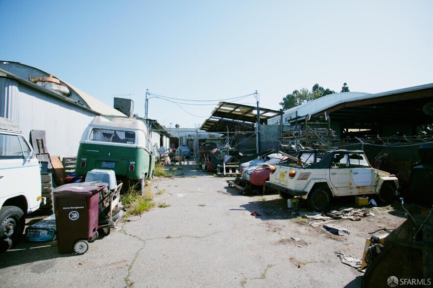 More Photos Of 611 85th Ave, Oakland Land For Sale