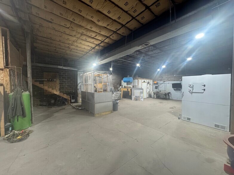 More Photos Of 305 Central Ave, Wiggins Auto Salvage Facility For Lease