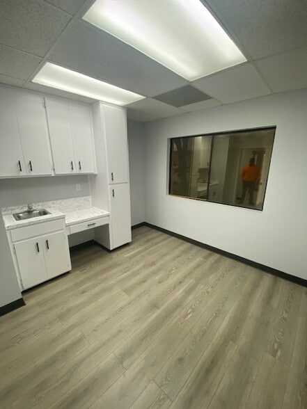 More Photos Of 645 E Elder St, Fallbrook Medical For Sale