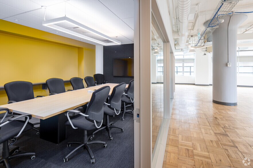 More Photos Of 119 Spadina Ave, Toronto Loft Creative Space For Lease