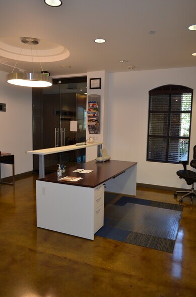 More Photos Of 2632 Broadway St, San Antonio Office Residential For Sale