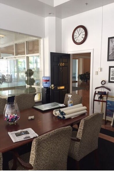 More Photos Of 600-602 Virginia St E, Charleston Office Residential For Sale