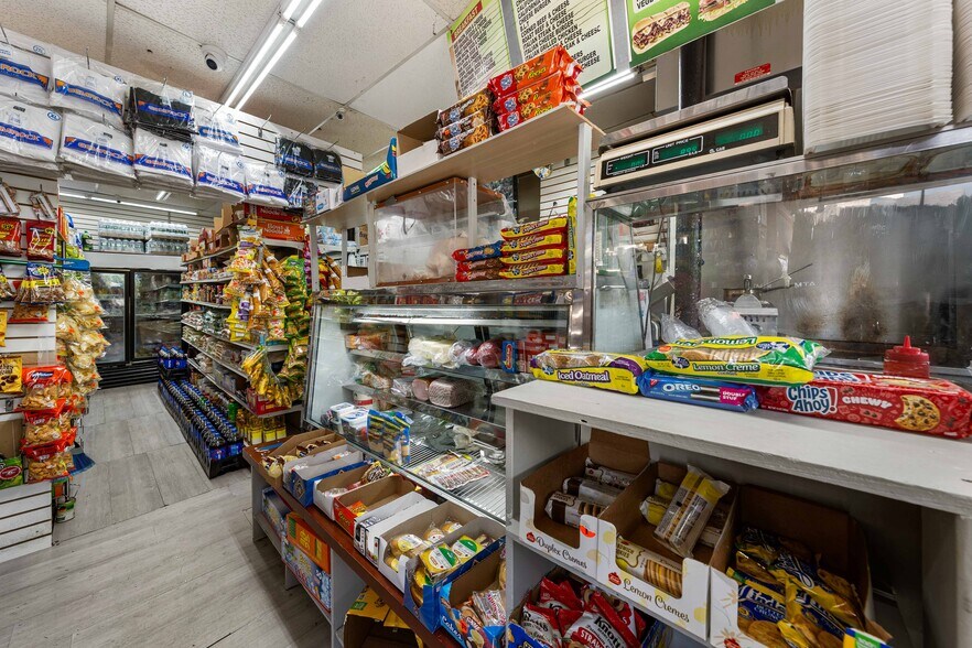 More Photos Of 146 Sherman Ave, Newark General Retail For Sale