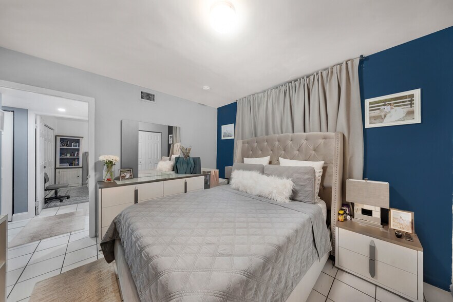 More Photos Of 569 SW 4th St, Miami Apartments For Sale