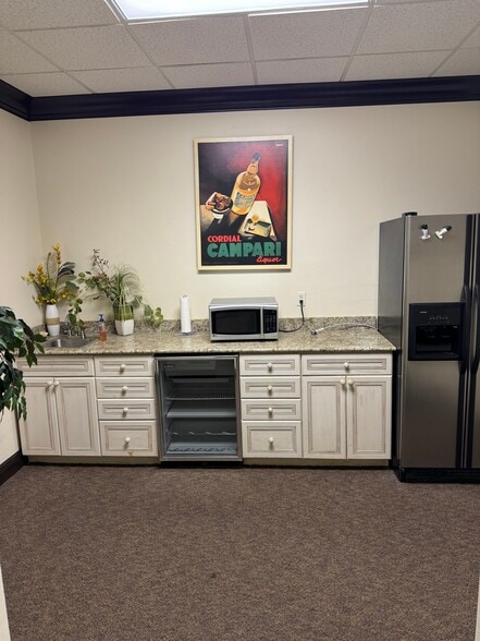 More Photos Of 2051 Trade Center Way, Naples Flex For Sale