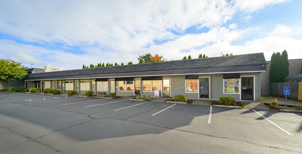 More Photos Of 2316 E Portland Rd, Newberg Storefront Retail Office For Sale