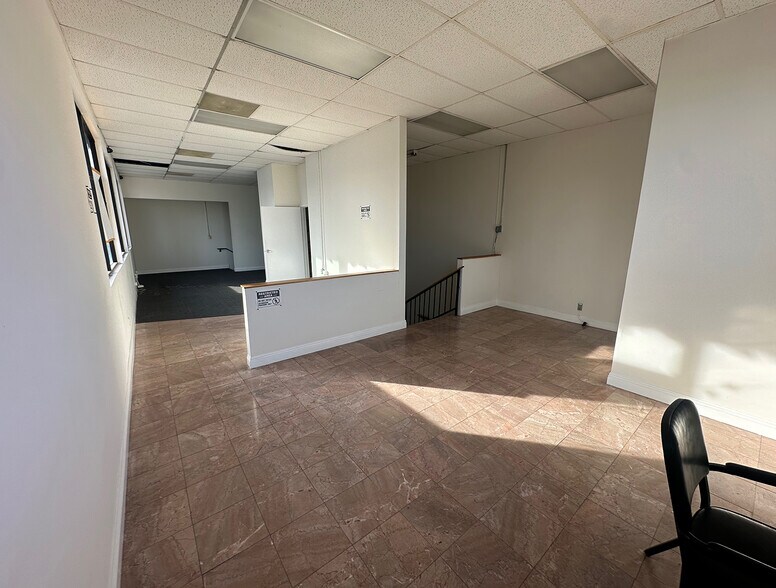 More Photos Of 2207 S Sepulveda Blvd, Los Angeles Loft Creative Space For Lease