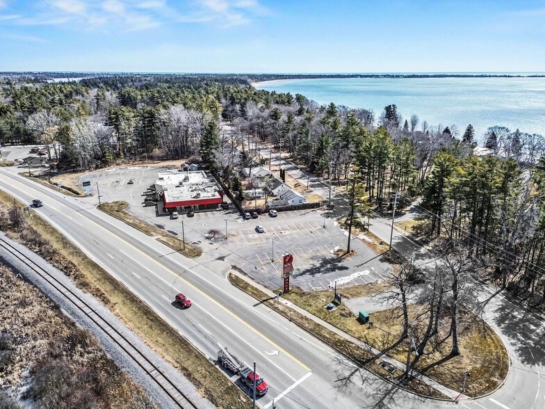 More Photos Of 1222 N US 23, East Tawas Restaurant For Sale