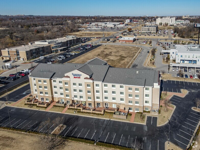 More Photos Of 9150 S 102nd St, Tulsa Hotel For Sale