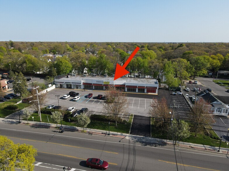 More Photos Of 240 Portion Rd, Ronkonkoma Unknown For Lease