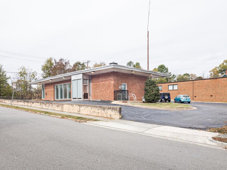 More Photos Of 621 William Vickers Ave, Durham Office For Sale