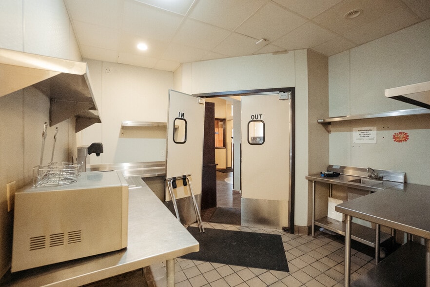 More Photos Of 525 N Peters Ave, Fond Du Lac Unknown For Lease