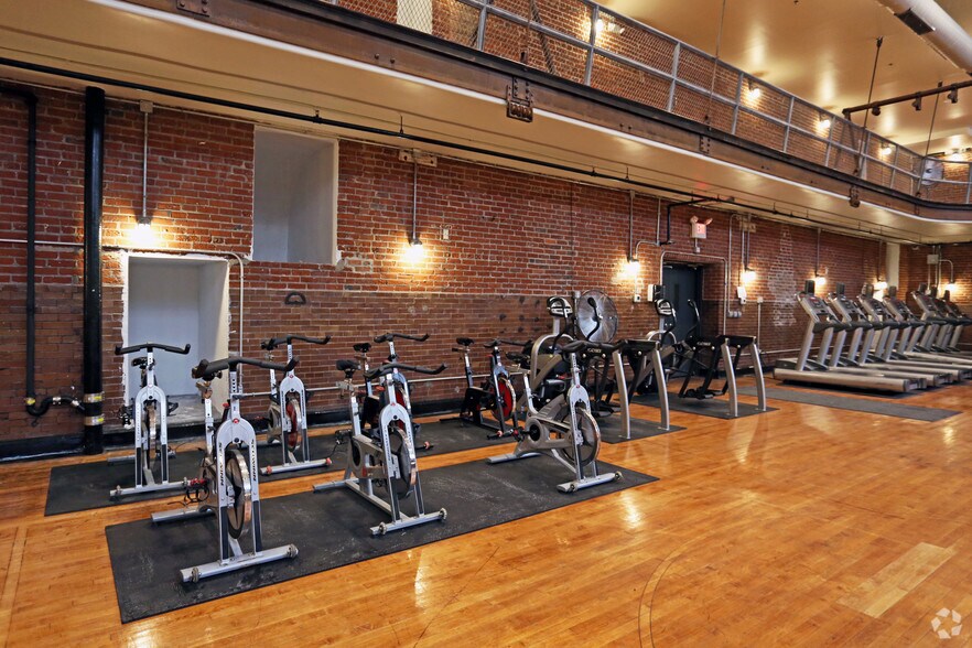 More Photos Of 220 S 47th St, Philadelphia Apartments For Lease