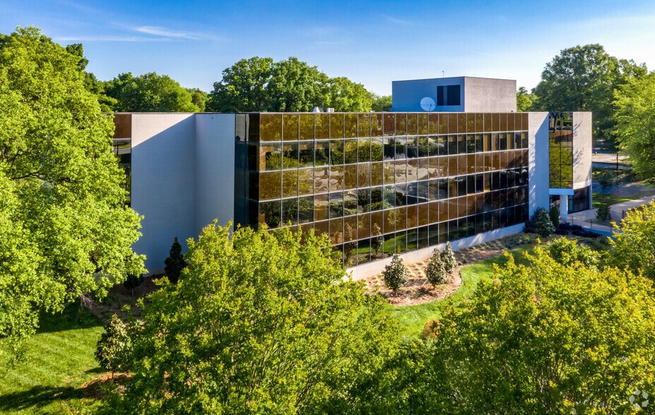 More Photos Of 5600 77 Center Dr, Charlotte Office For Lease