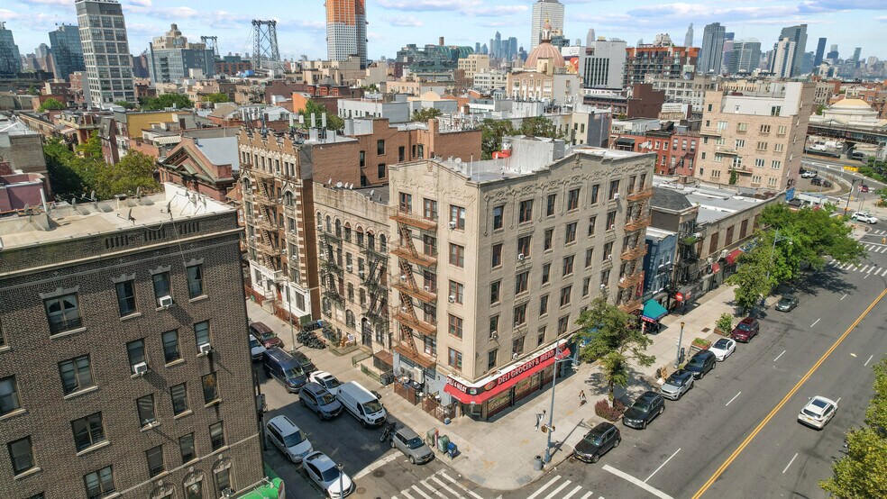 More Photos Of 324-326 Roebling St, Brooklyn Apartments For Sale