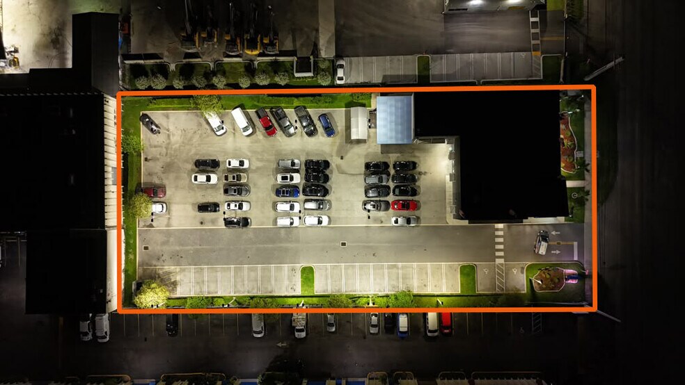 More Photos Of 8470 NW 58th St, Doral Auto Dealership For Sale