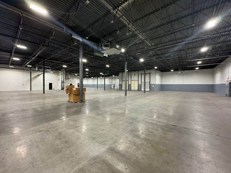 More Photos Of 91 Colin Dr, Holbrook Distribution For Lease