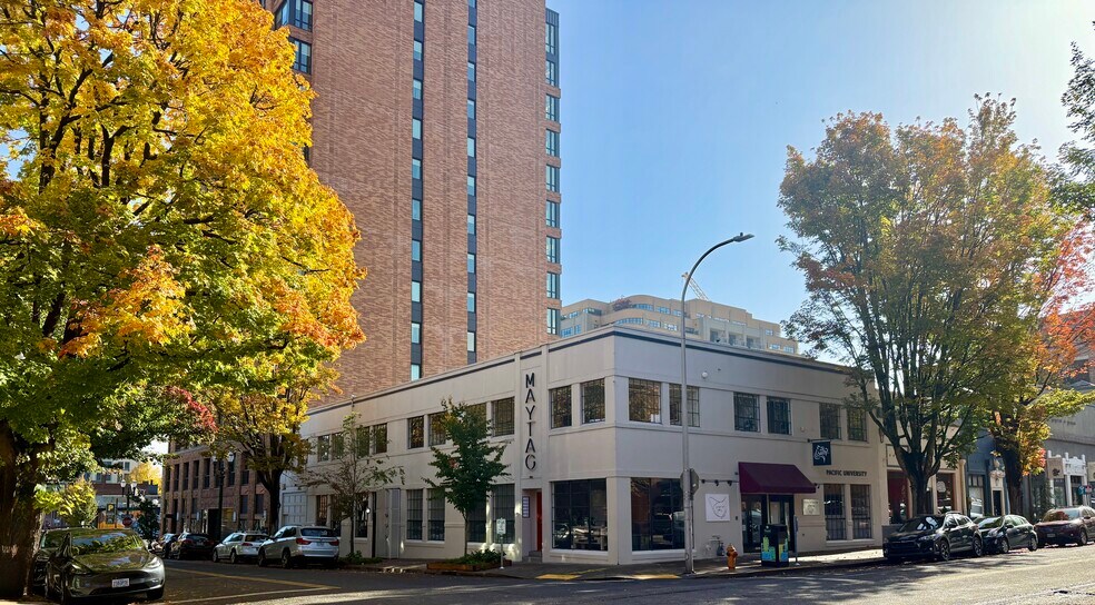 More Photos Of 1120-1136 NW Hoyt St, Portland Office For Lease