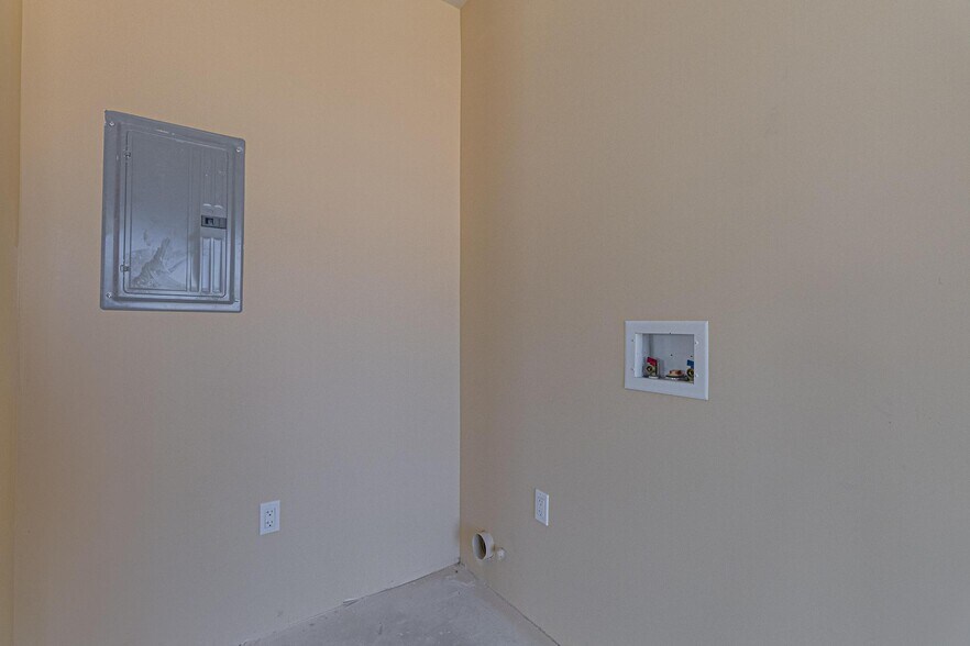 More Photos Of 3674 W Imperial Hwy, Inglewood Apartments For Lease