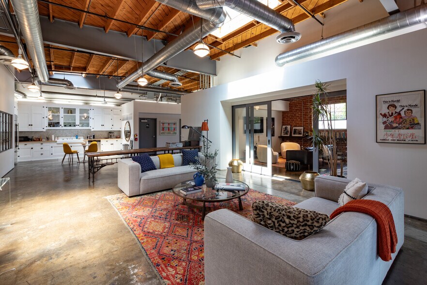 More Photos Of 3002 Pennsylvania Ave, Santa Monica Loft Creative Space For Sale