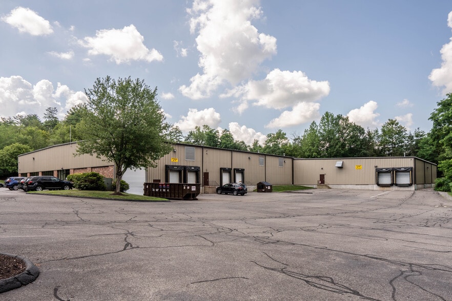More Photos Of 299 Industrial Ln, Torrington Distribution For Lease