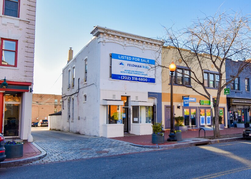 More Photos Of 727 8th St SE, Washington General Retail For Sale
