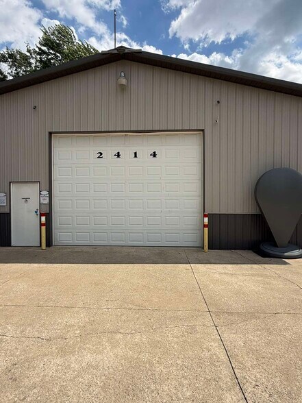 More Photos Of 2414 Batestown Rd, Danville Flex For Sale