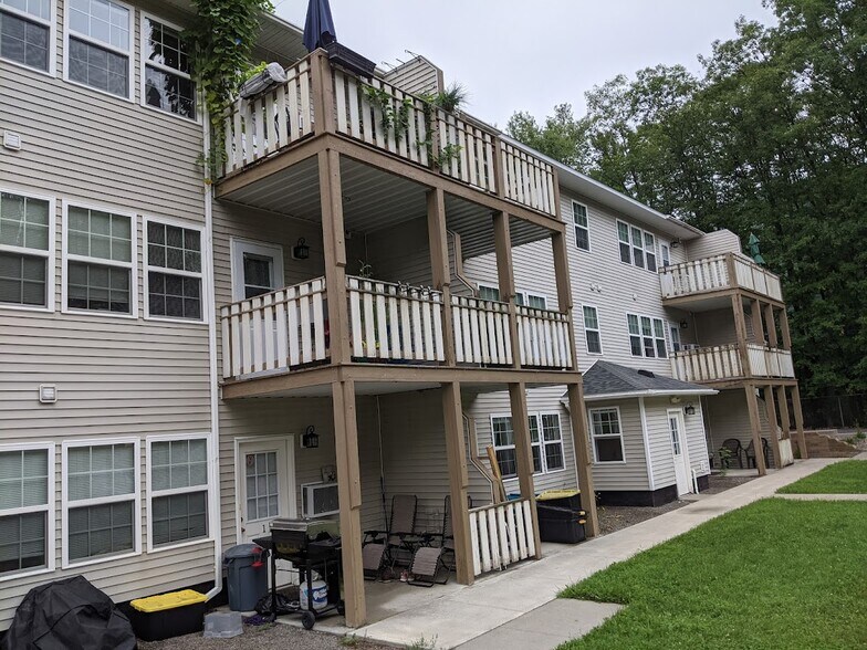 More Photos Of 39 Village Cir, Ithaca Apartments For Sale