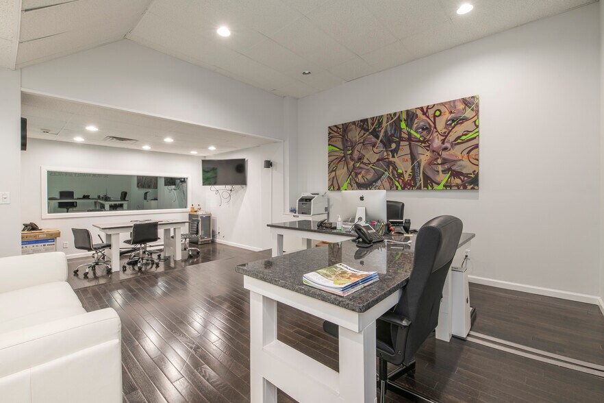 Primary Photo Of 813 N 5th St, Philadelphia Apartments For Lease