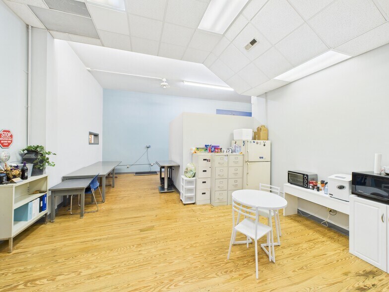 More Photos Of 214 W Main St, Sedalia Storefront Retail Office For Sale