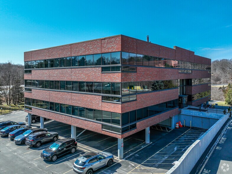 More Photos Of 80 Hayden Ave, Lexington Office For Lease