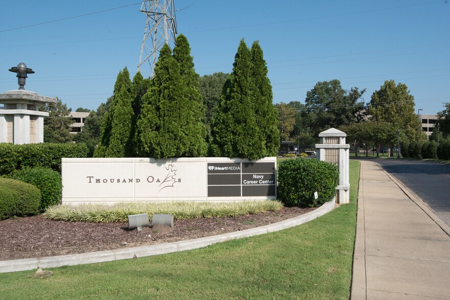 More Photos Of 2600 Thousand Oaks Blvd, Memphis Office For Lease