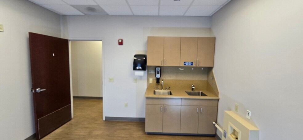 More Photos Of 3605 Ranch Dr, Prescott Medical For Lease