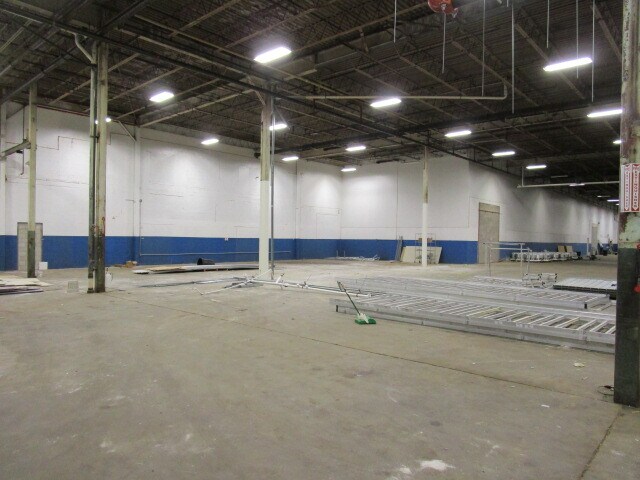 More Photos Of 554 S Center St, Adrian Industrial For Lease