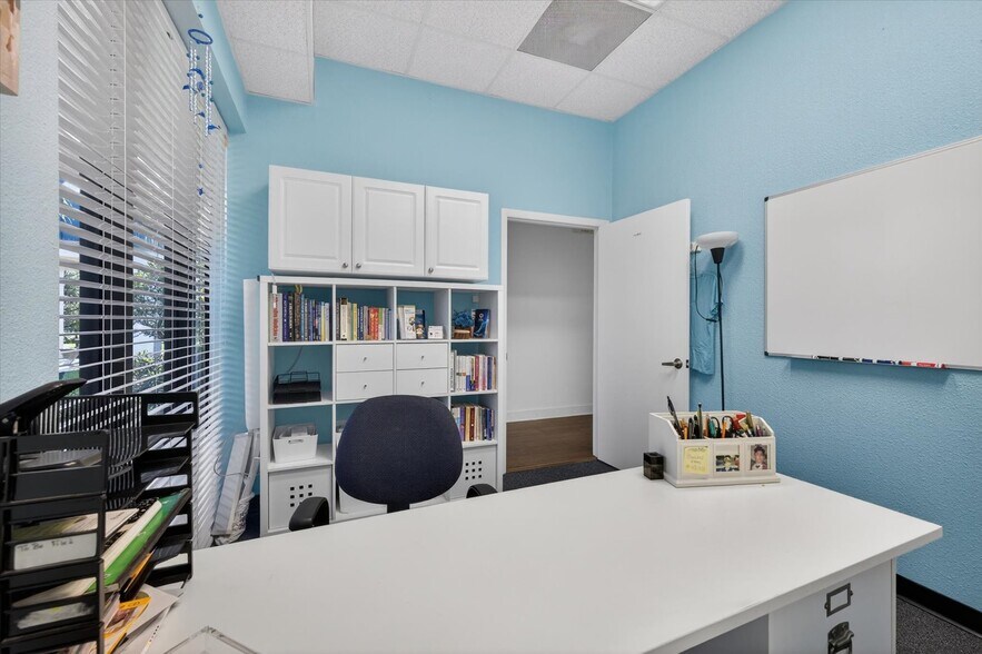 More Photos Of 14141 46th St N, Clearwater Medical For Sale