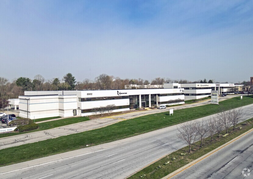 More Photos Of 8902-9002 N Meridian St, Indianapolis Medical For Lease