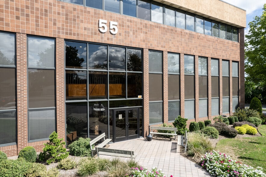 More Photos Of 55 Harristown Rd, Glen Rock Medical For Lease