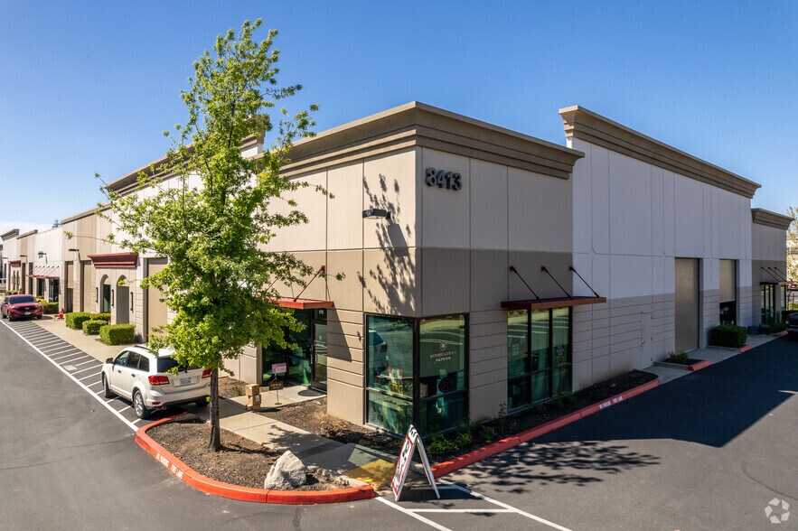 More Photos Of 8413 Washington Blvd, Roseville Warehouse For Lease