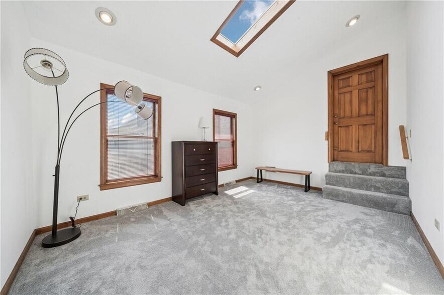 More Photos Of 112 Alexander Ave, Greensburg Office Residential For Sale