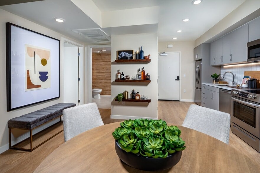 More Photos Of 7520-7566 W Sunset Blvd, Los Angeles Apartments For Lease