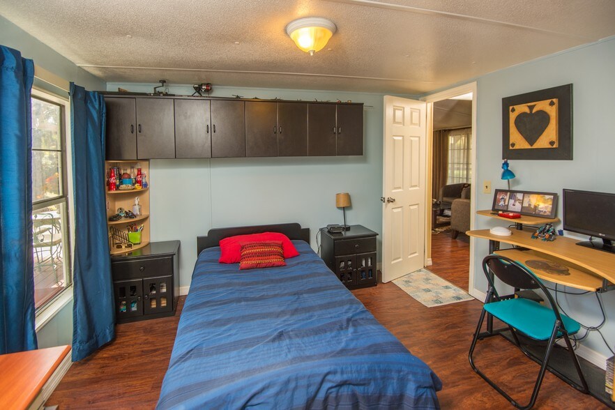 More Photos Of 1211 Cypress Rd, Saint Augustine Manufactured Housing Mobile Home Park For Sale