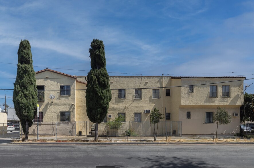 More Photos Of 1151 N Kingsley Dr, Los Angeles Apartments For Sale