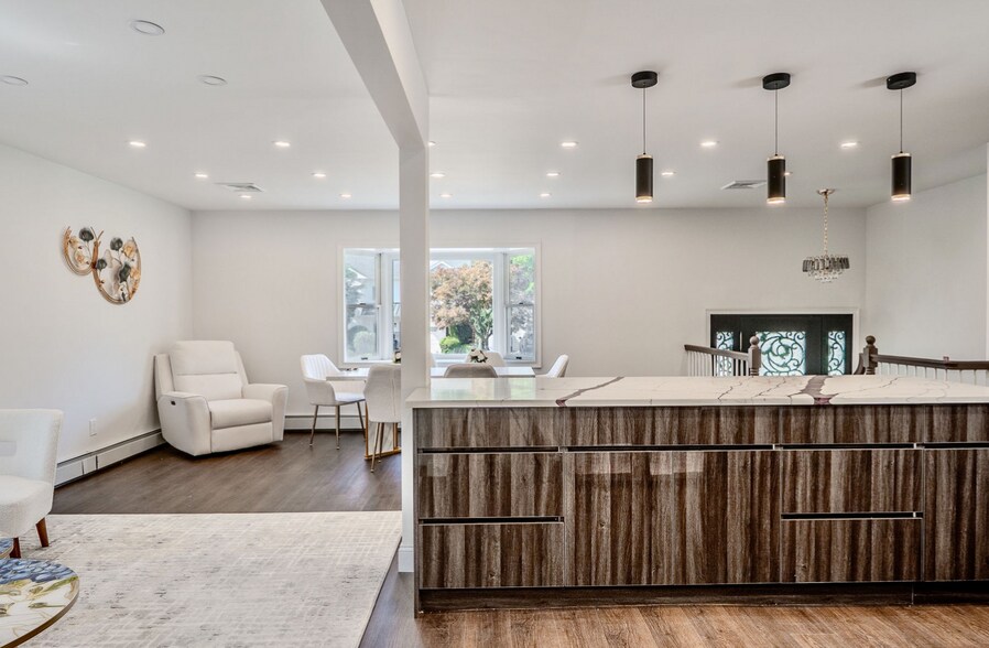 More Photos Of 776 Hempstead Ave, West Hempstead Specialty For Sale