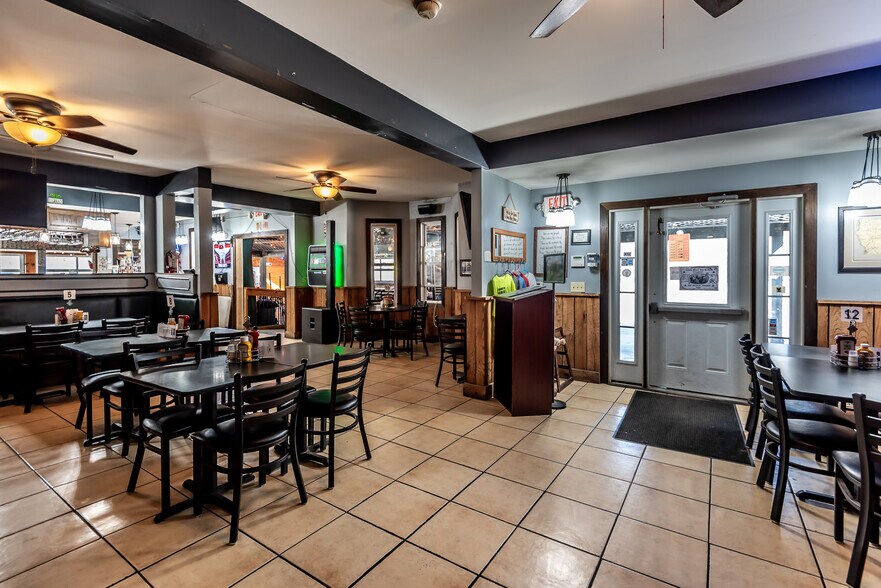 More Photos Of 5527 Oregonia Rd, Oregonia Restaurant For Sale