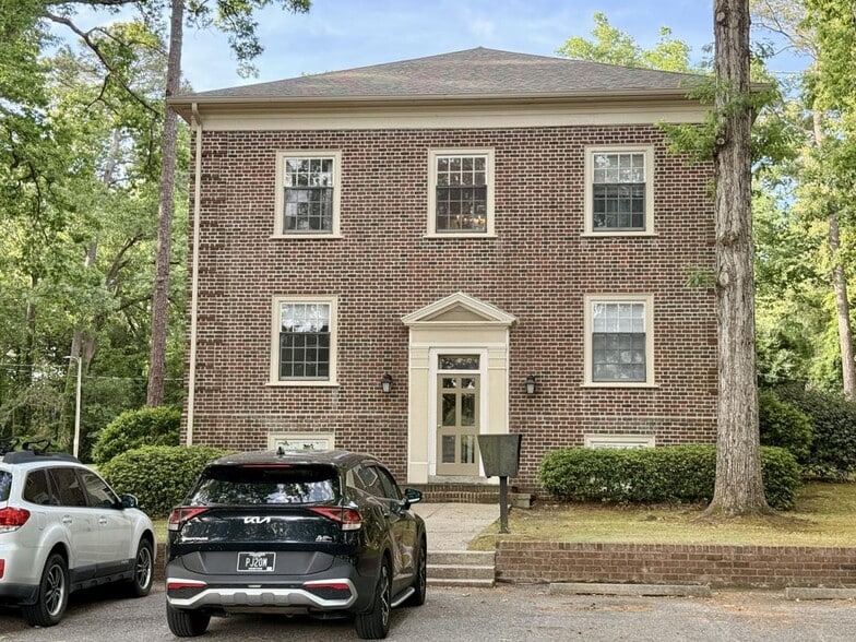 More Photos Of 915 Raleigh Road Pky W, Wilson Apartments For Sale