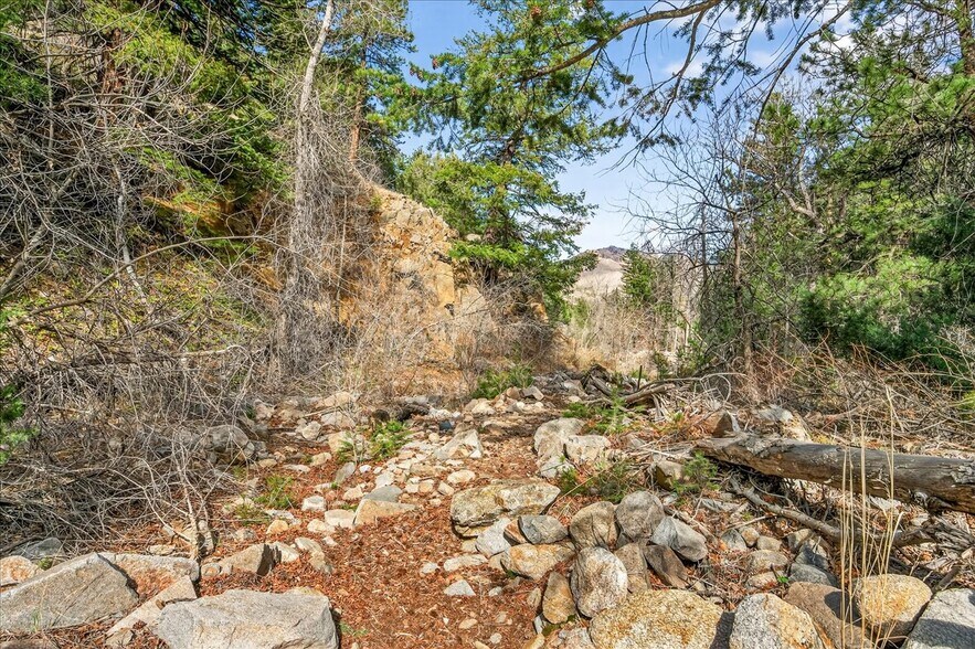 More Photos Of 69 Ward St, Jamestown Land For Sale