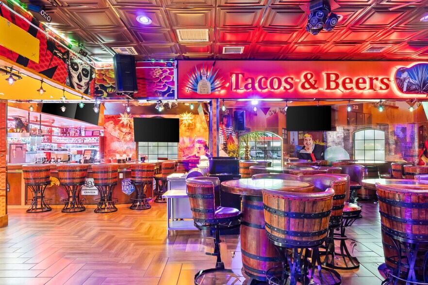 More Photos Of 1884 Arizona 95, Bullhead City General Retail For Sale